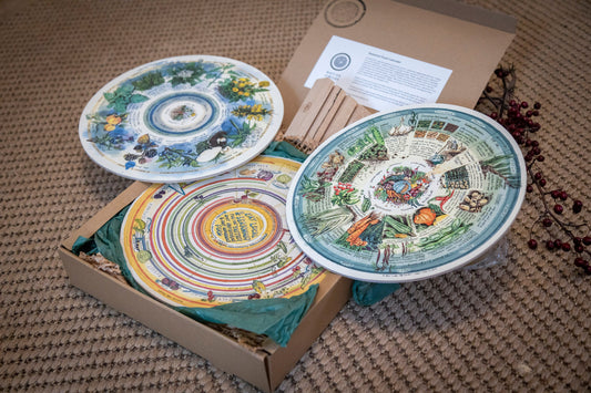Custom Gift Box — Choice of 3 Wooden Circular Prints + a Bespoke Stand